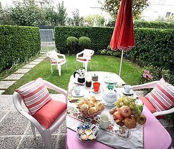 Bed & Breakfast B&B Il Glicine Fiorito Lido di Venezia